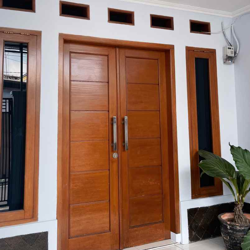 dijual rumah jalan pamarset astanaanyar