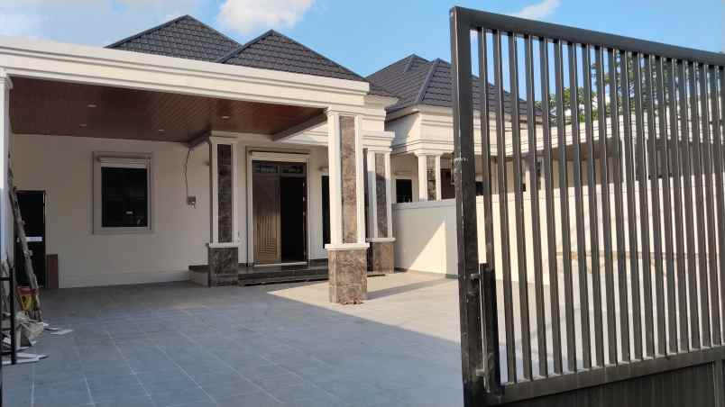 dijual rumah jalan purnama 1 pontianak