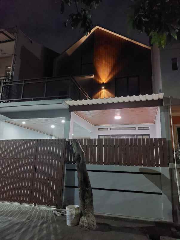 dijual rumah jalan raya buana gardenia
