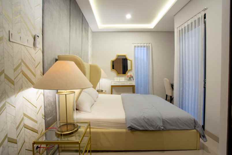 dijual rumah jalan raya cikaret cibinong
