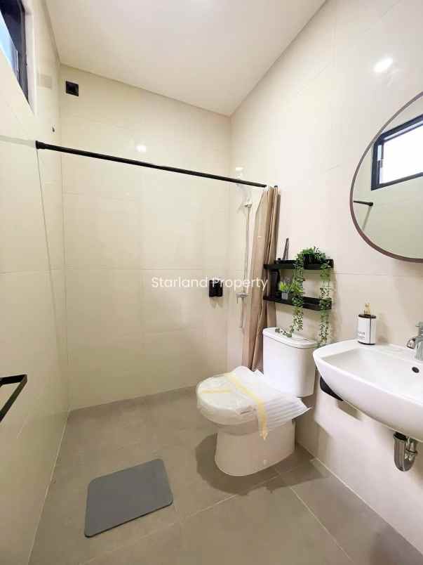 dijual rumah jalan raya ciputat tiptop