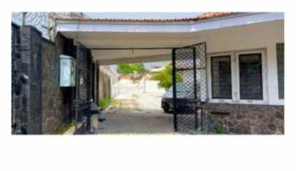 dijual rumah jalan raya darmo