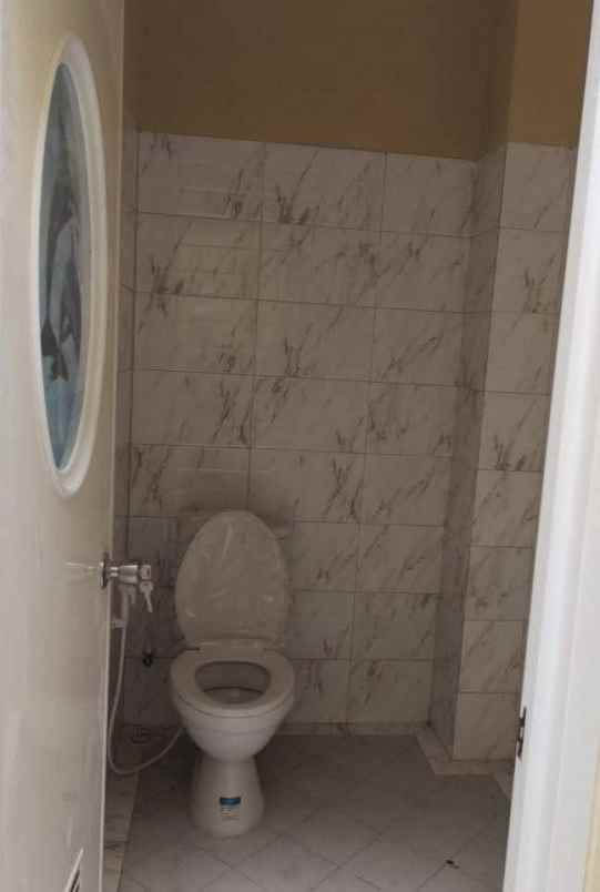 dijual rumah jalan raya pamulang 2