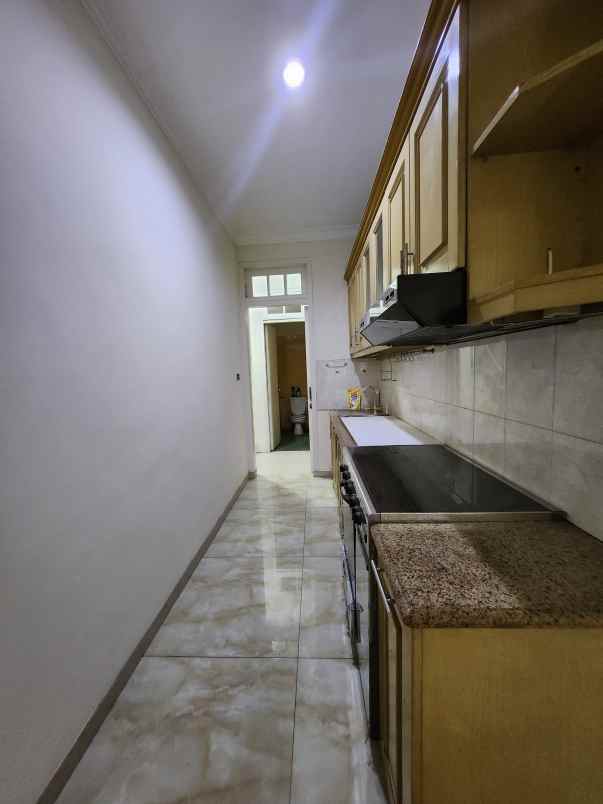 dijual rumah jalan raya pangkalan jati