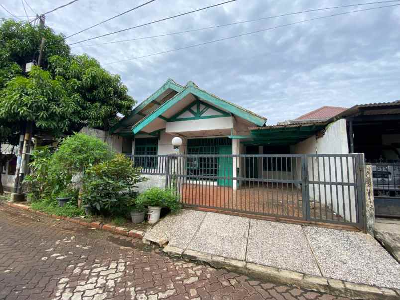 dijual rumah japos open bid di harga 850 juta