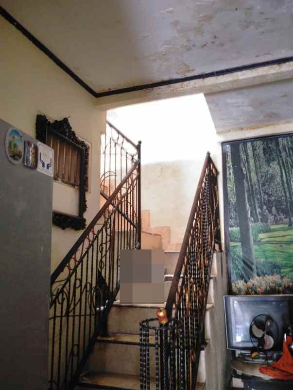 dijual rumah japos pondok aren