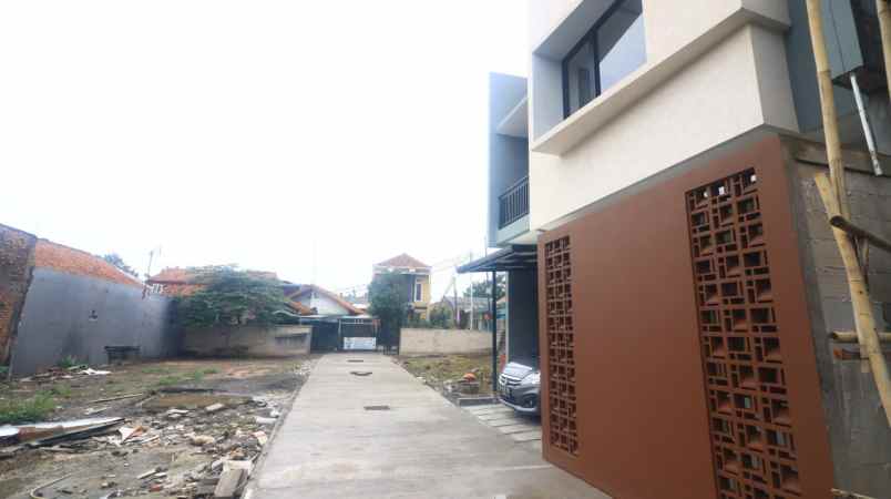 dijual rumah jatiasih