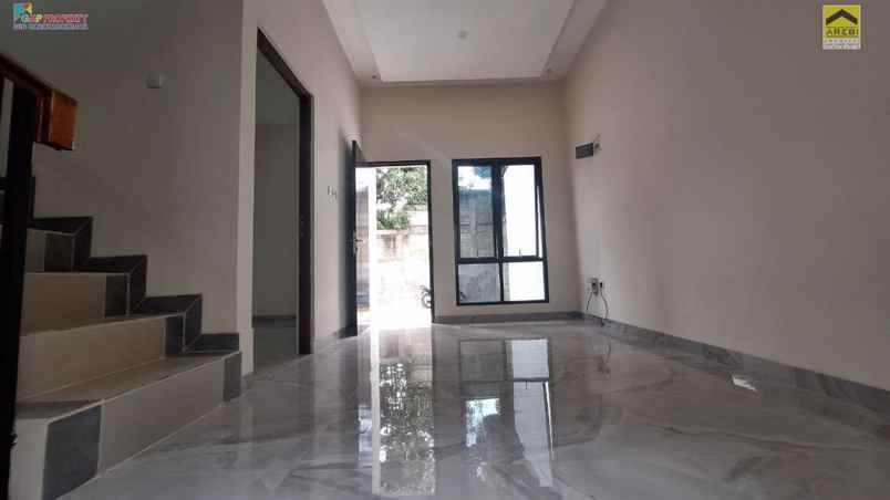 dijual rumah jatiwaringin pondok gede