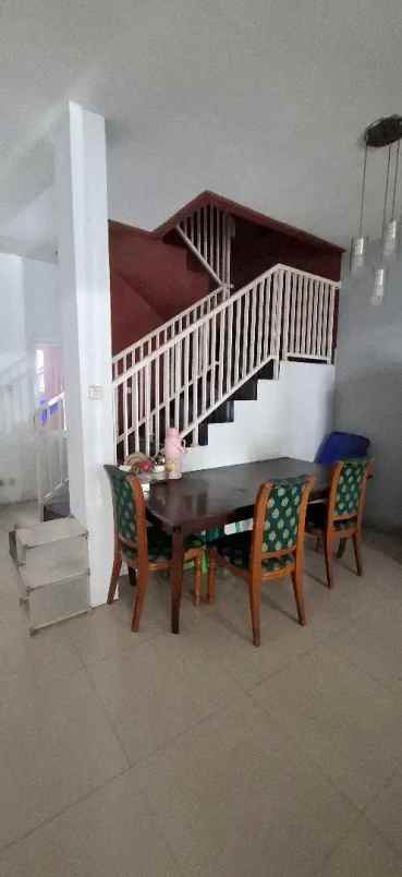 dijual rumah jl balai pustaka