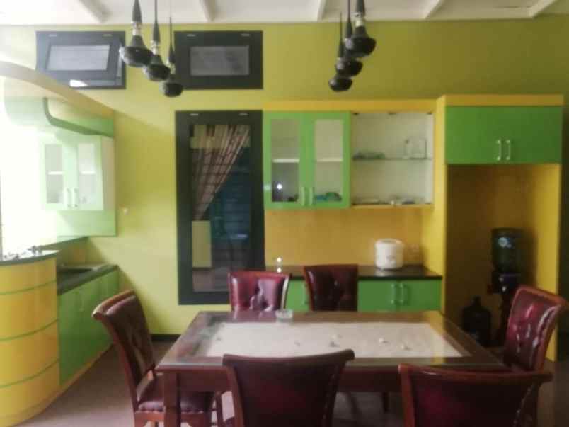 dijual rumah jl baturraden