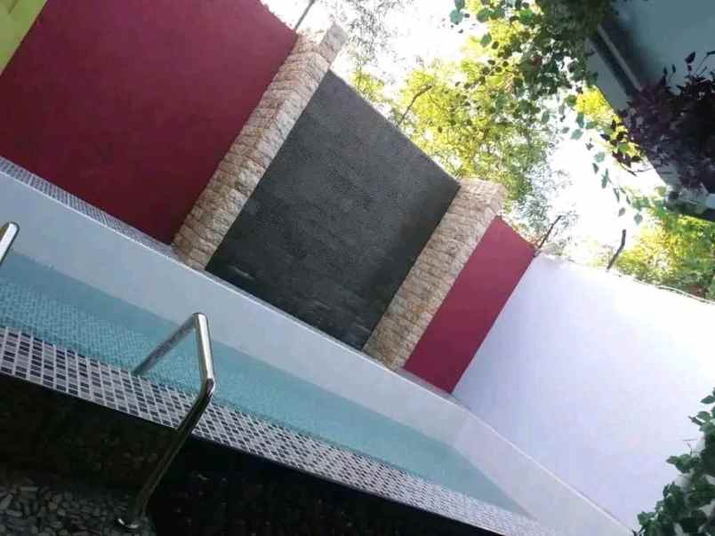 dijual rumah jl baturraden