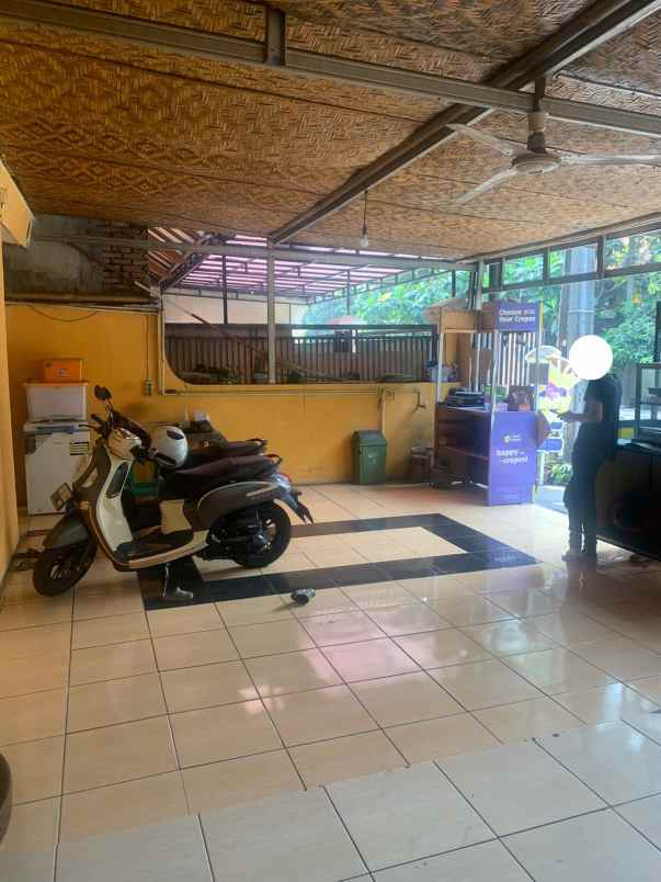 dijual rumah jl delima