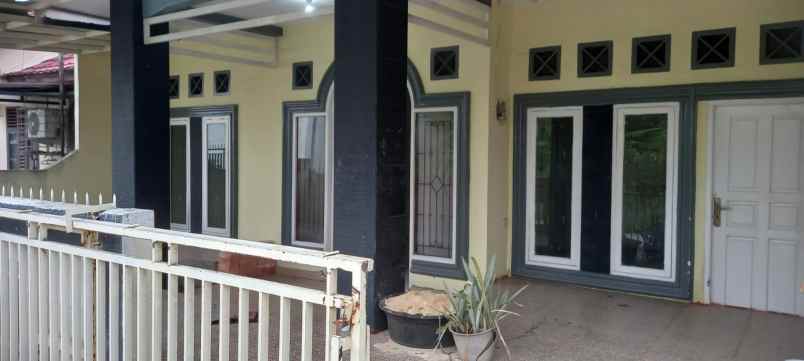 dijual rumah jl delima