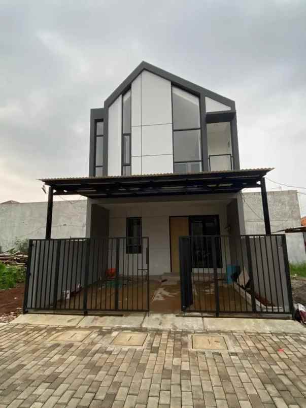 dijual rumah jl jatiwaringin pondokgede