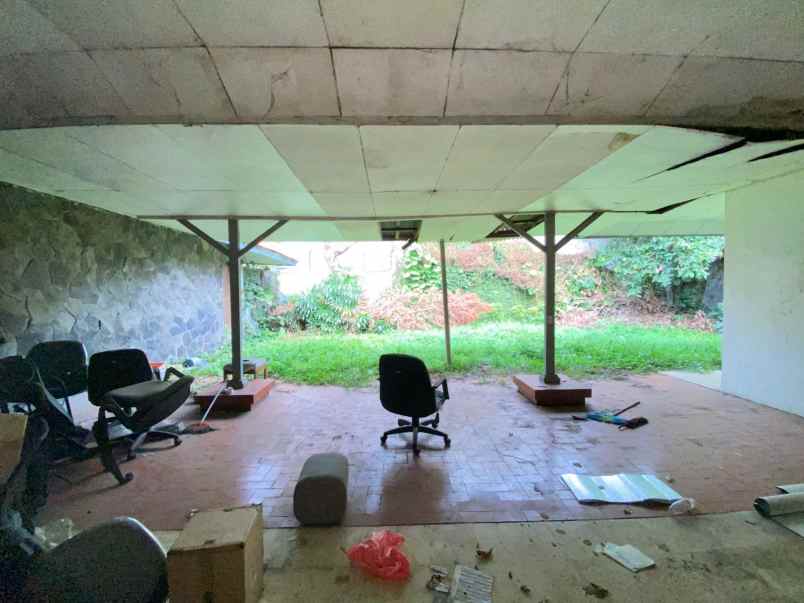 dijual rumah jl jatiwaringin raya