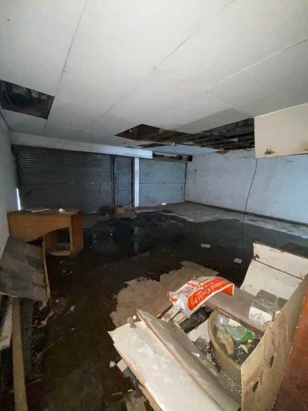 dijual rumah jl jatiwaringin raya