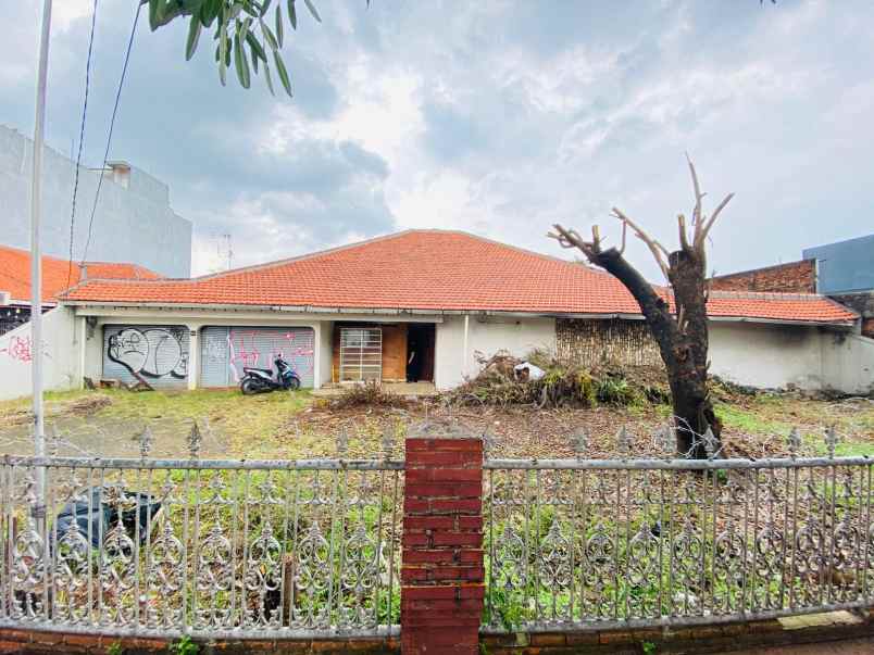 dijual rumah jl jatiwaringin raya
