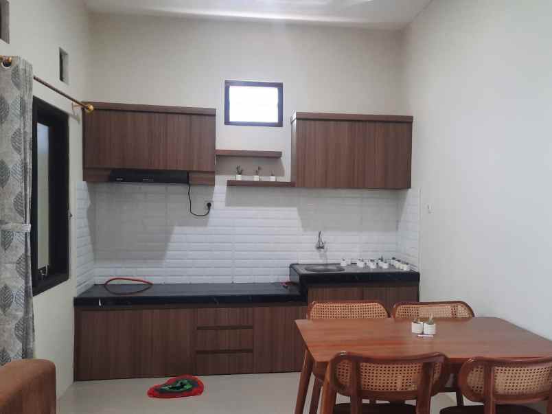 dijual rumah jl kaliurang km 10