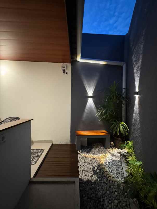 dijual rumah jl kaliurang km 10