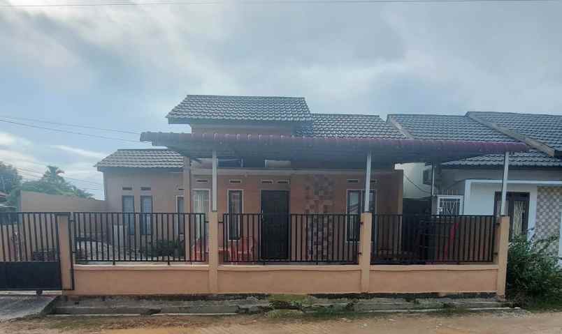 dijual rumah jl kapau sari
