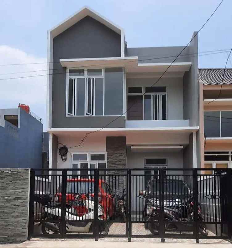 dijual rumah jl kihajar dewantara