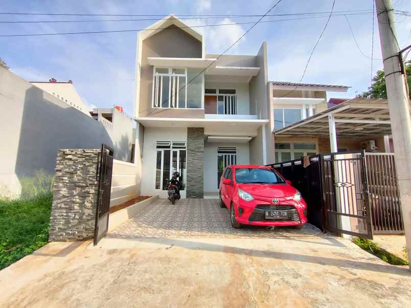 dijual rumah jl kihajar dewantara