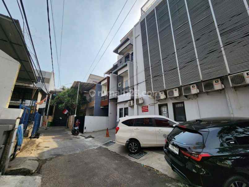 dijual rumah jl kosambi dalam no 60a rt