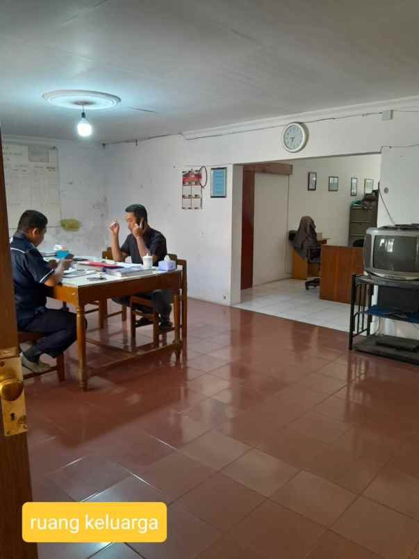 dijual rumah jl mgr sugiyo pranata no 3