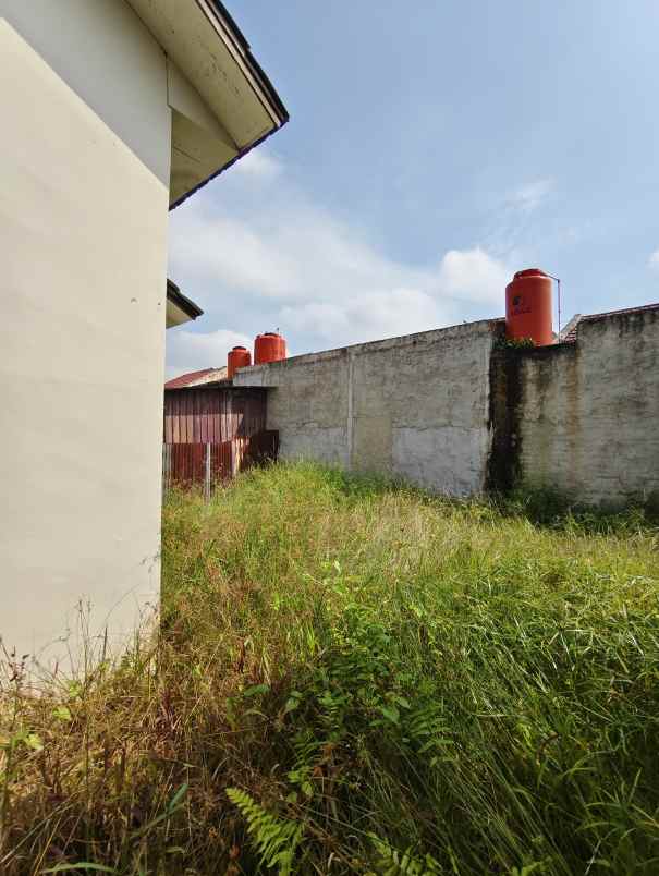 dijual rumah jl muhajirin