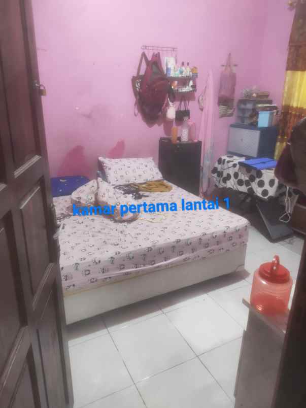 dijual rumah jl padat karya no 68