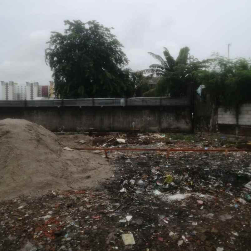 dijual rumah jl pahlawan revolusi