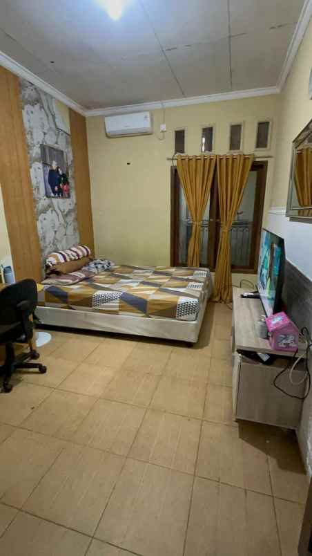 dijual rumah jl perum setu indah