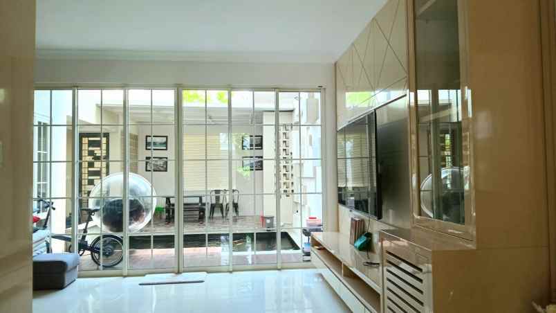 dijual rumah jl podomoro park bandung