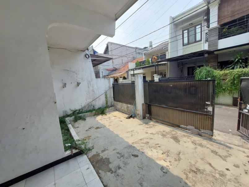 dijual rumah jl pondok bambu duren