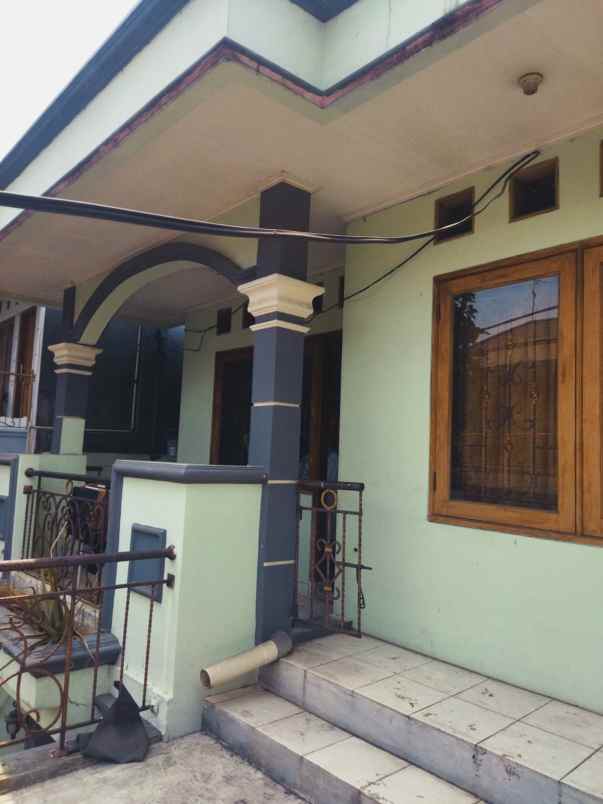 dijual rumah jl pondok kelapa duren