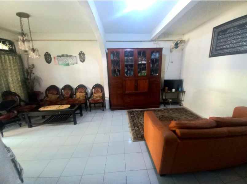 dijual rumah jl pondok kelapa duren