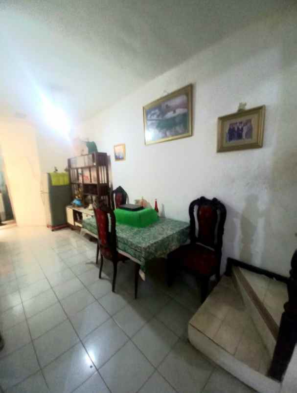 dijual rumah jl pondok kelapa duren