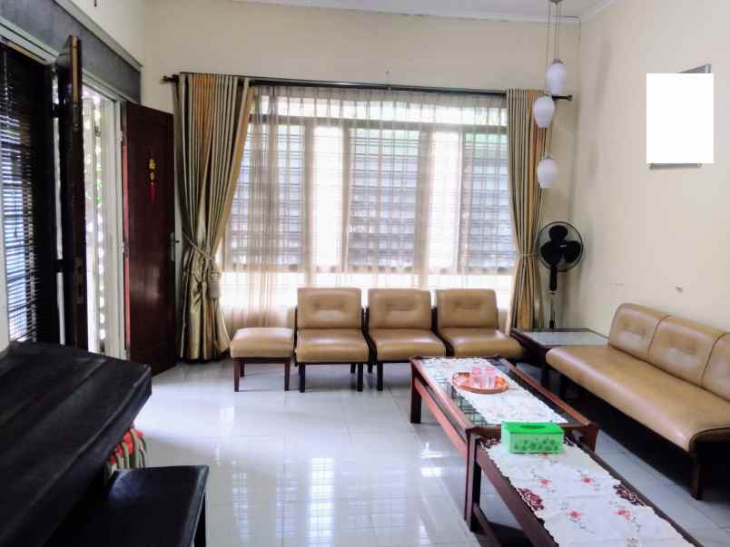 dijual rumah jl salak cawang kramat jati