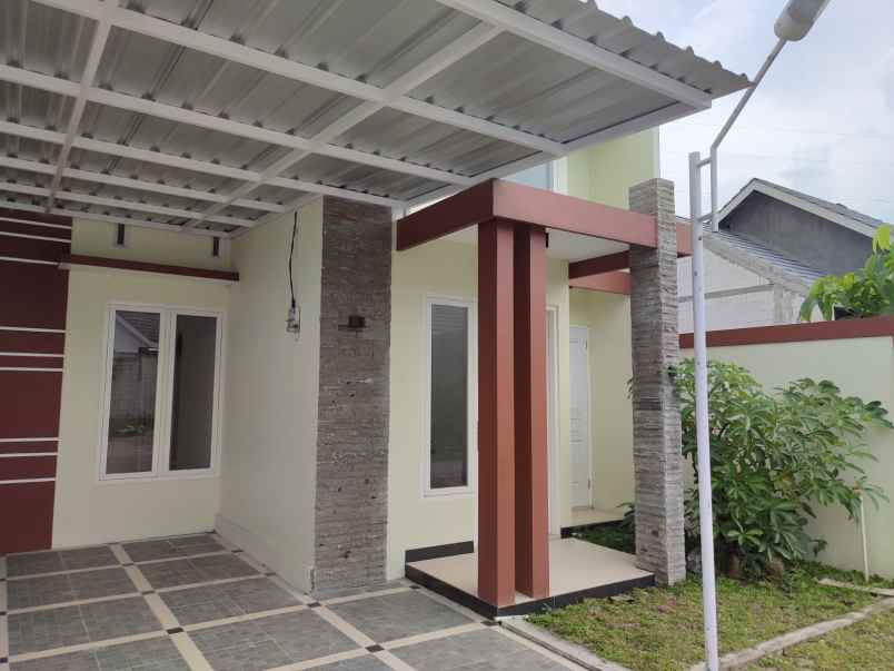 dijual rumah jl sam ratulangi klitik