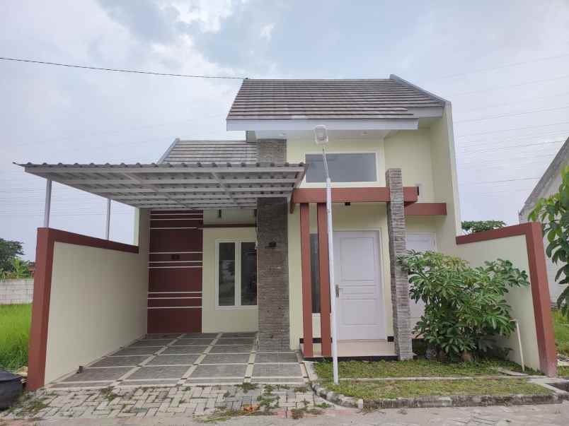 dijual rumah jl sam ratulangi klitik