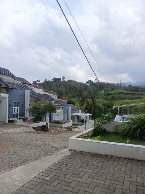 dijual rumah jl sindanglaya pasir impun