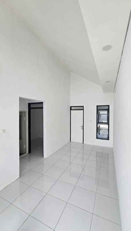 dijual rumah jl tanjung sari