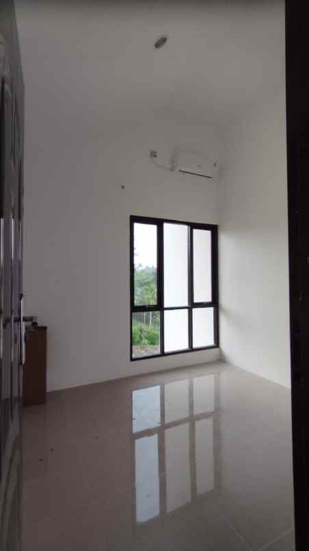 dijual rumah jl telaga kahuripan kemang