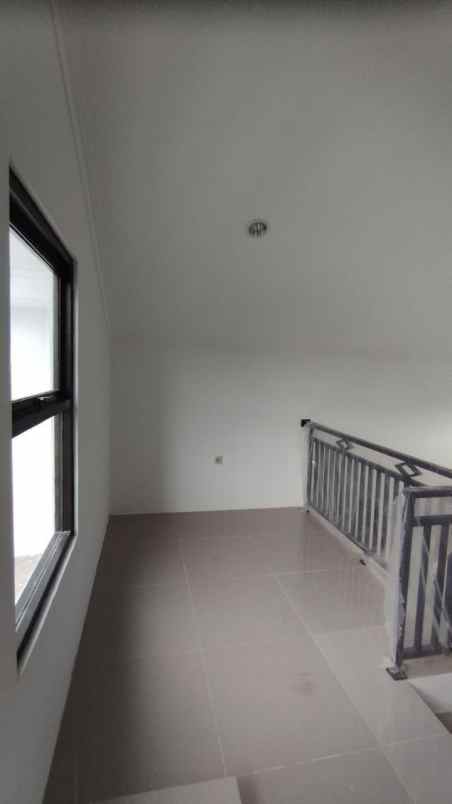 dijual rumah jl telaga kahuripan kemang