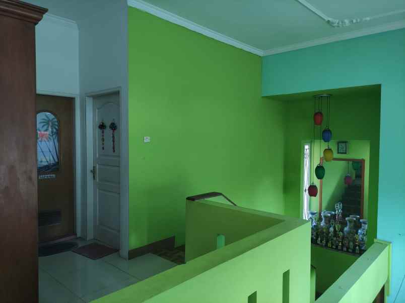 dijual rumah jl utama raya bf5 kemang