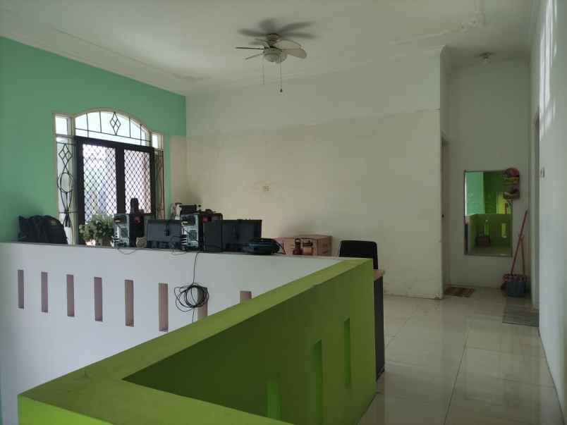 dijual rumah jl utama raya bf5 kemang