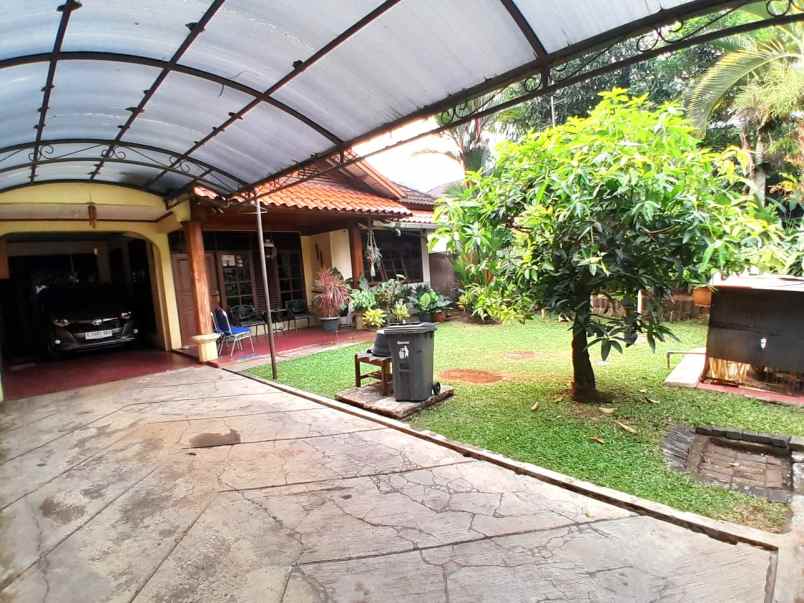 dijual rumah jl veteran bintaro