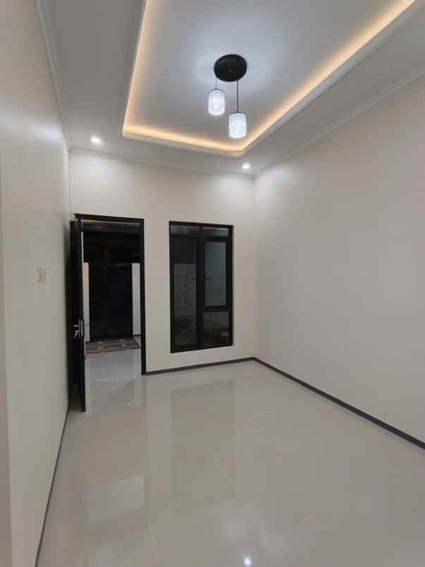 dijual rumah jln bojongmalaka terusan