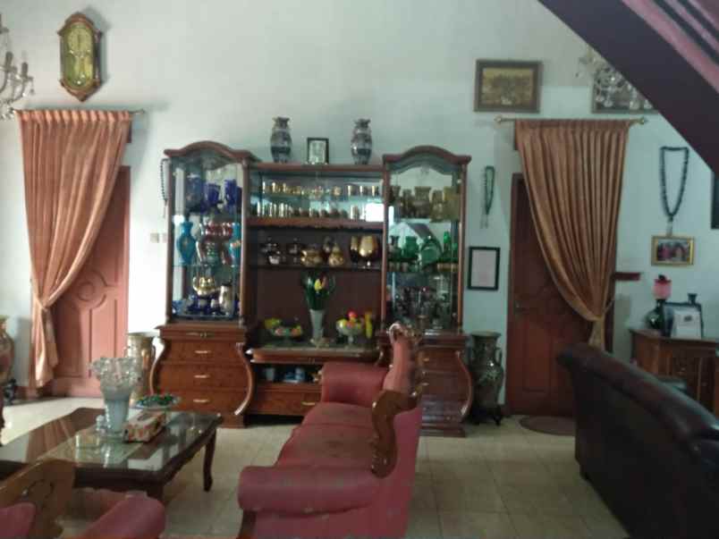 dijual rumah jln sekelimus