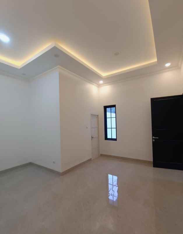 dijual rumah joglo jakarta barat